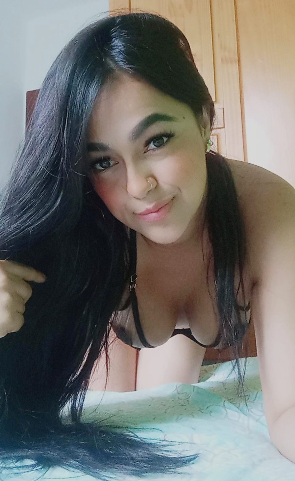 Carolina noveda Avilés trato de novio