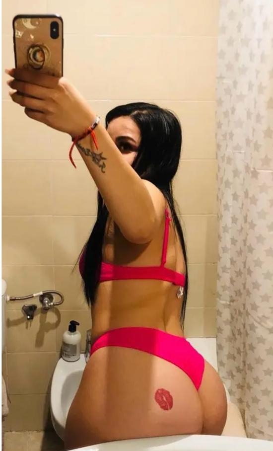 GABRIELA BELLA JOVENCITA COLOMBIANA DIVERTIDA