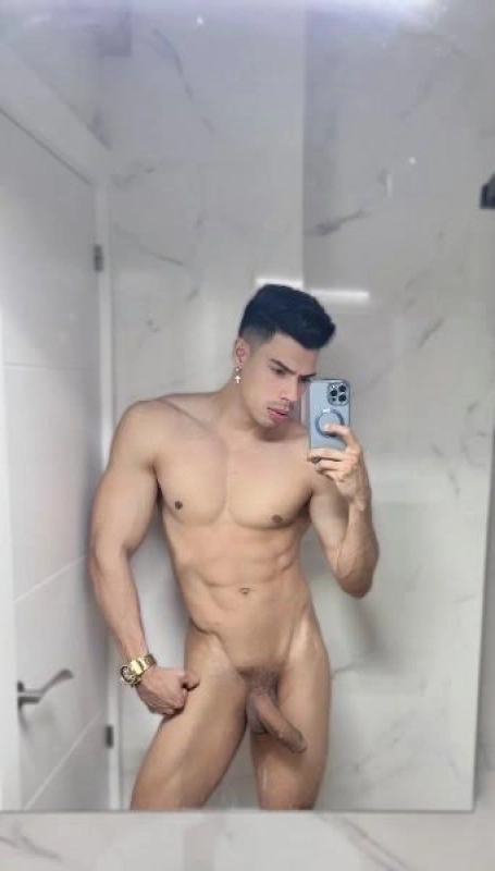 JOVEN LATINO CAñERO PARA PASAR BUEN RATO