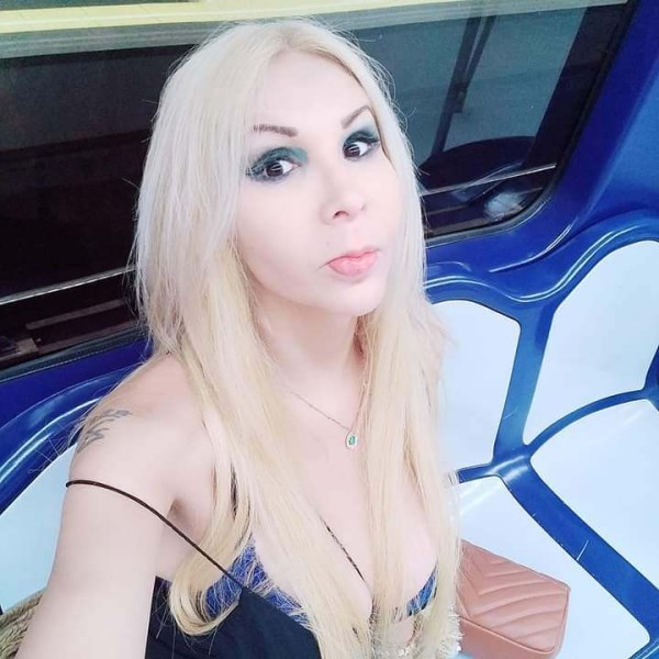 Chica trans Dorada  completa me gusta juguetona