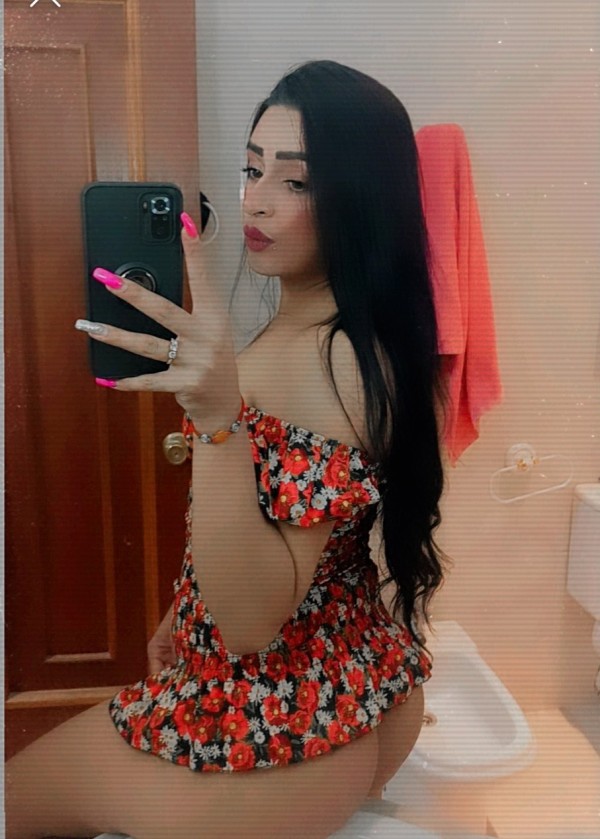 Hola soy una chica trans colombiana recién llegada