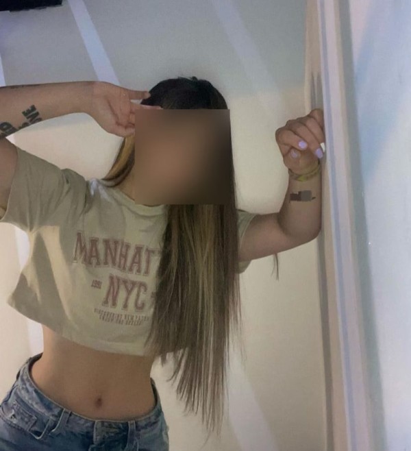 HERMOSA Latina celeste