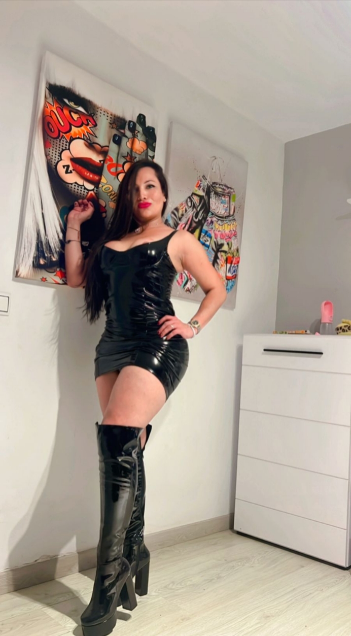 DIOSA SENSUAL ARDIENTE FIESTA A TOPE NOVEDAD IBIZA