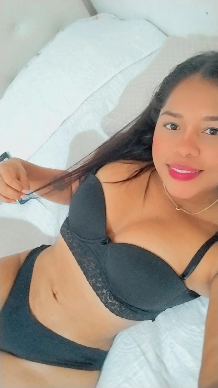 Colombiana 25 años un bomboncito