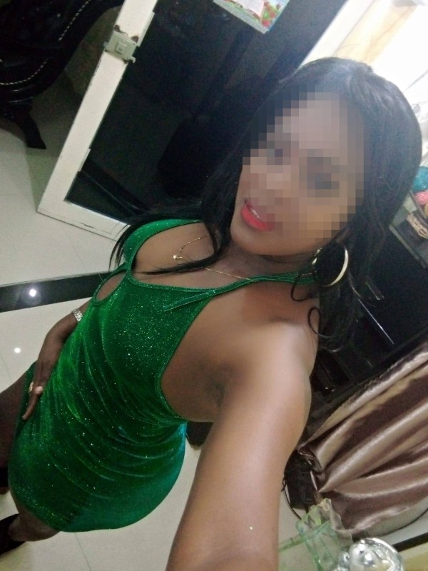 MULATA EXPLOSIVA GRAN NOVEDAD SUPER CAÑERA TRAGONA A TOPE DE SEXO