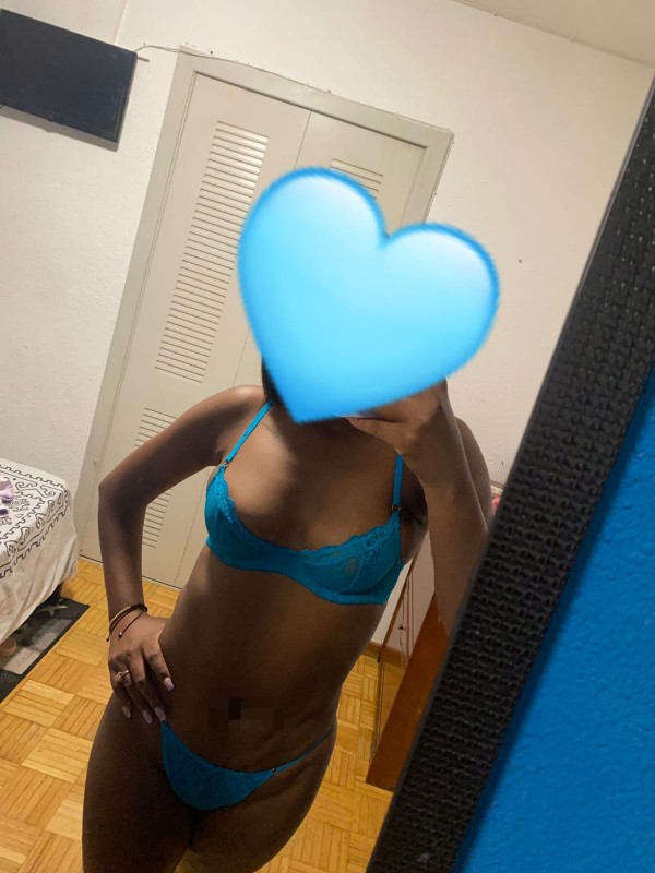 Latina, cariñosa, dispuesta, con deseos de conocer