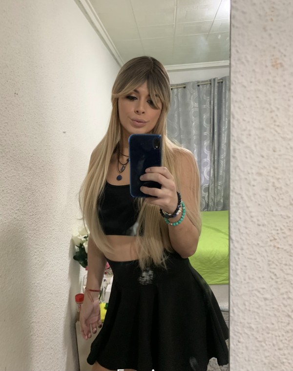 ALEJANDRA LINDA JOVENCITA TRANS RUBIA SEXY CALIENTE