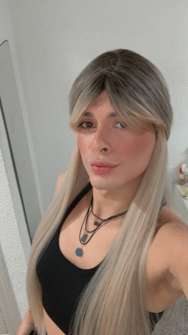 ALEJANDRA LINDA JOVENCITA TRANS RUBIA SEXY CALIENTE