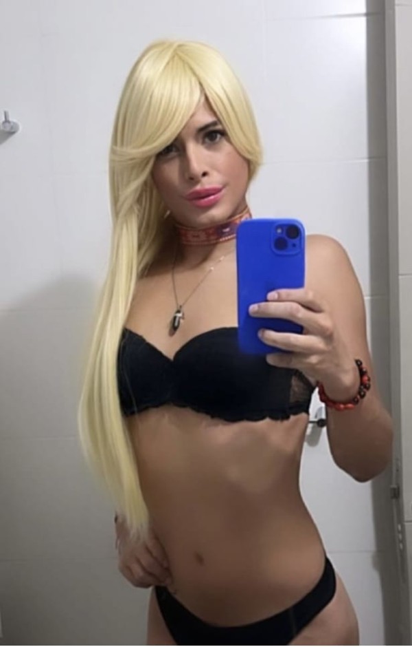 ALEJANDRA LINDA JOVENCITA TRANS RUBIA SEXY CALIENTE