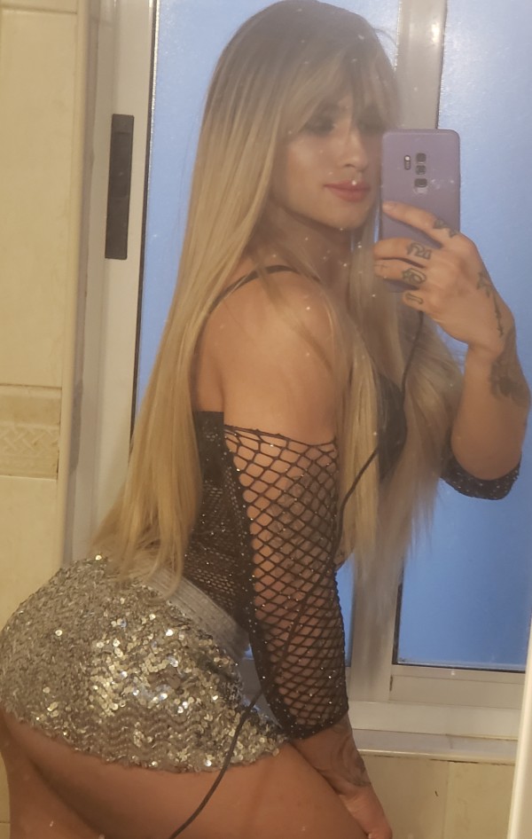 Chica trans hermosa