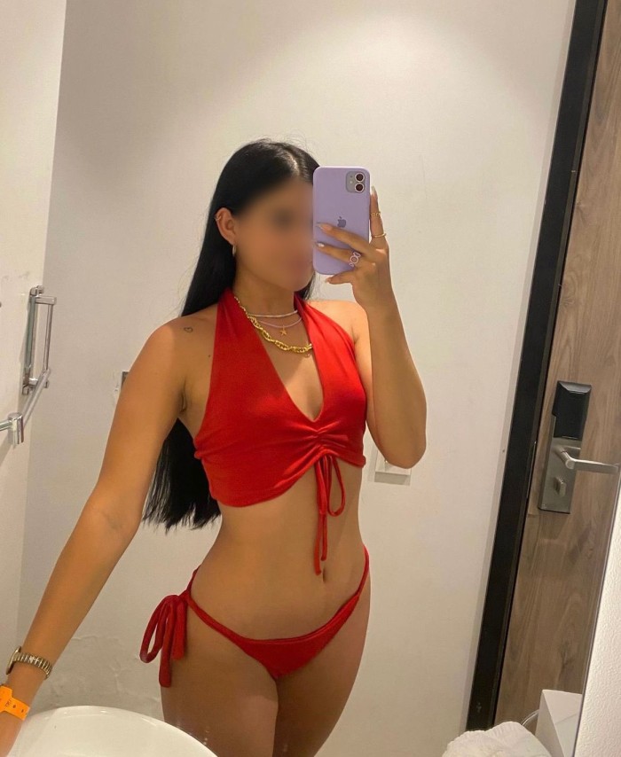 Laura jovencita 22 años juguetona fiestera 24 hora