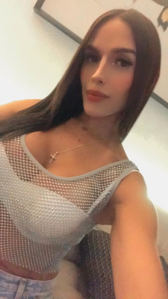 MELINA MODELO TRANS FEMINANA CON CLASE VIP