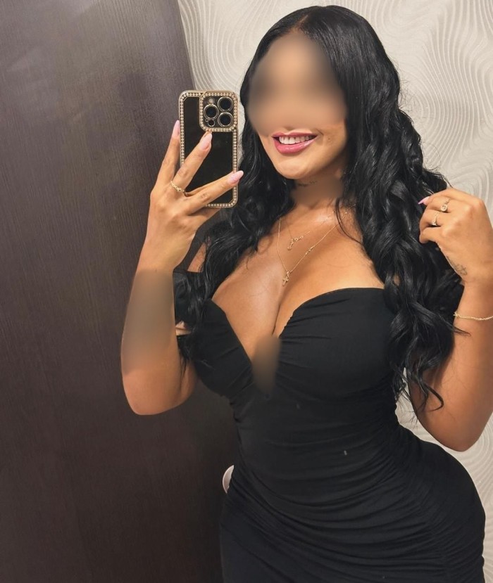 NOVEDAD DELICIOSA LATINA REINA DEL SEXO 24 HORAS