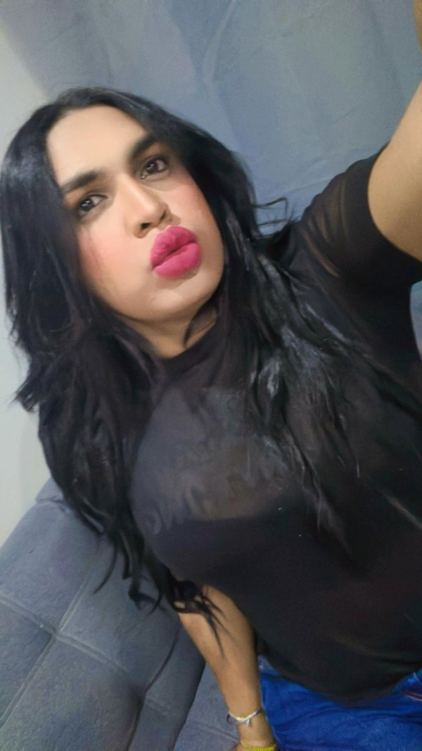 TRANS VERSÁTIL MUY COMPLACIENTE VENEZOLANA