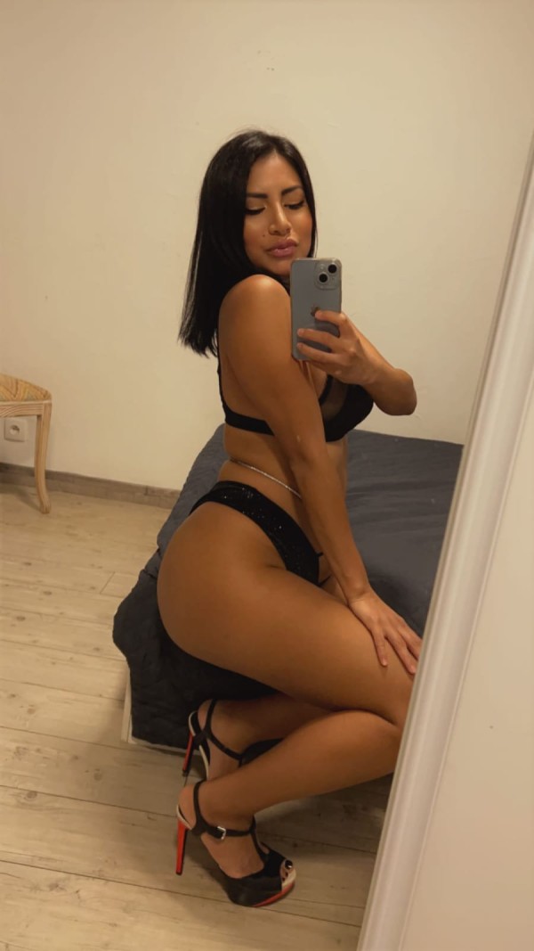 Hermosa jovencita peruana puro vicio