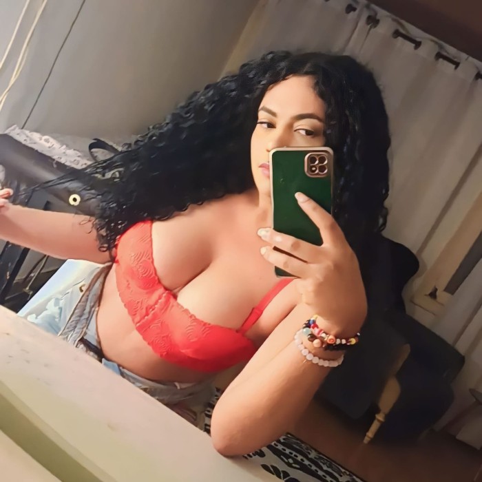 CHICA COLOMBIANA DELICIOSA NOVEDAD EN ALMERIA