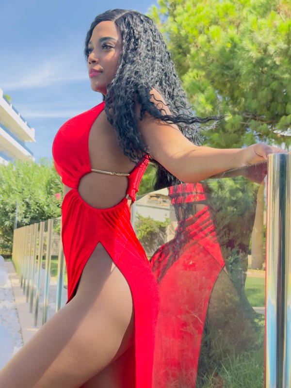 **GYNA: Escort Dominicana de Lujo en Ibiza**