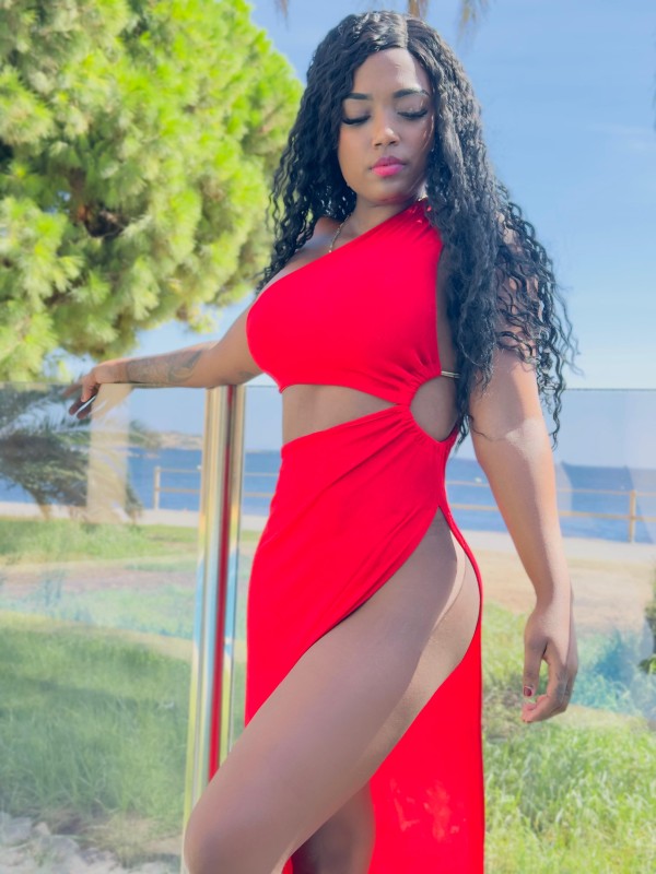 **GYNA: Escort Dominicana de Lujo en Ibiza**