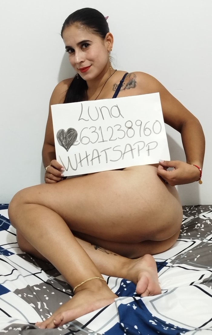 COLOMBIANA DIVORCIADA SOLO CIBERSEXO AMATEUR