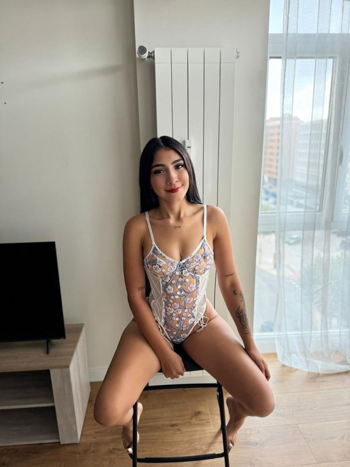 NOVEDAD FRIDA EXQUISITA JOVENCITA COLOMB