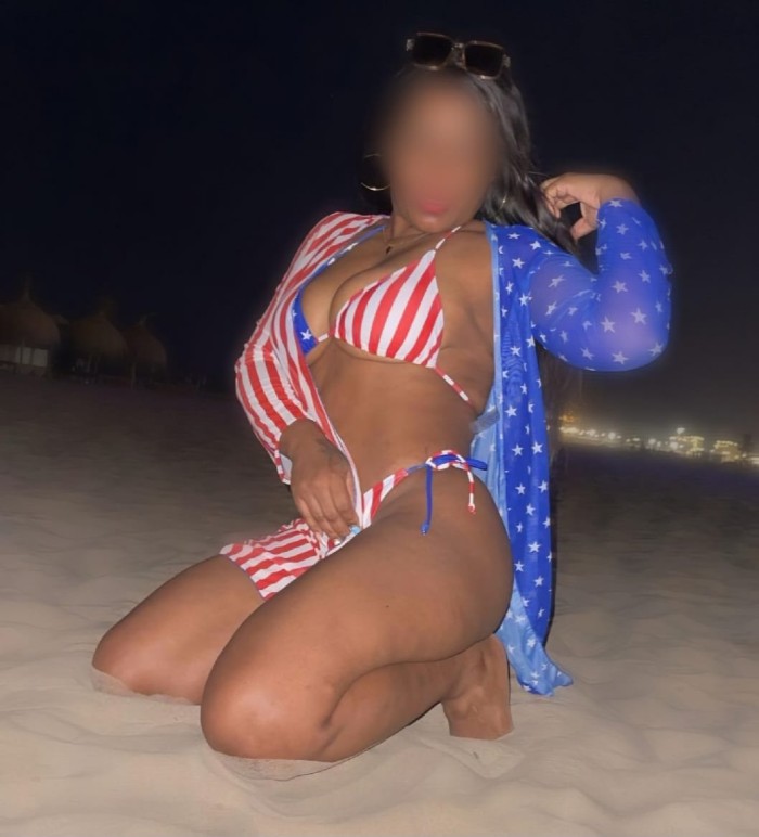 JOVENCITA MULATA BUSCA MACHO