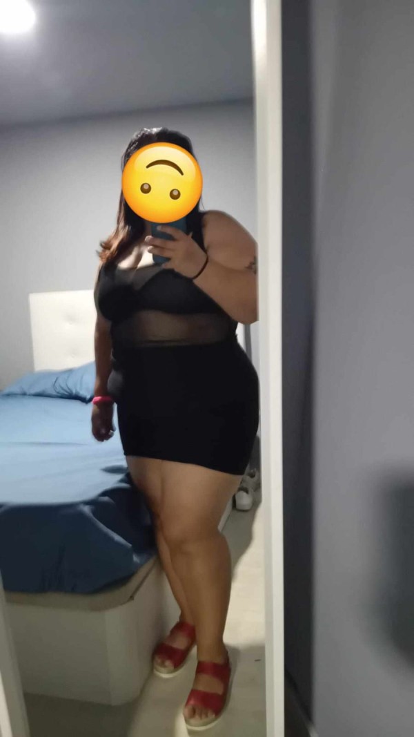 Gordita curvi latina fiestera