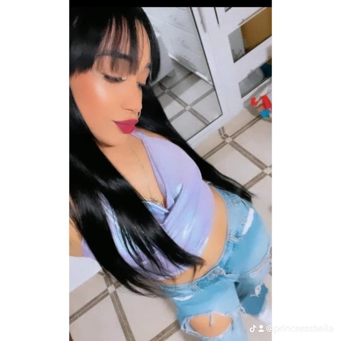 Estefania una jovencita traviesa y cachonda