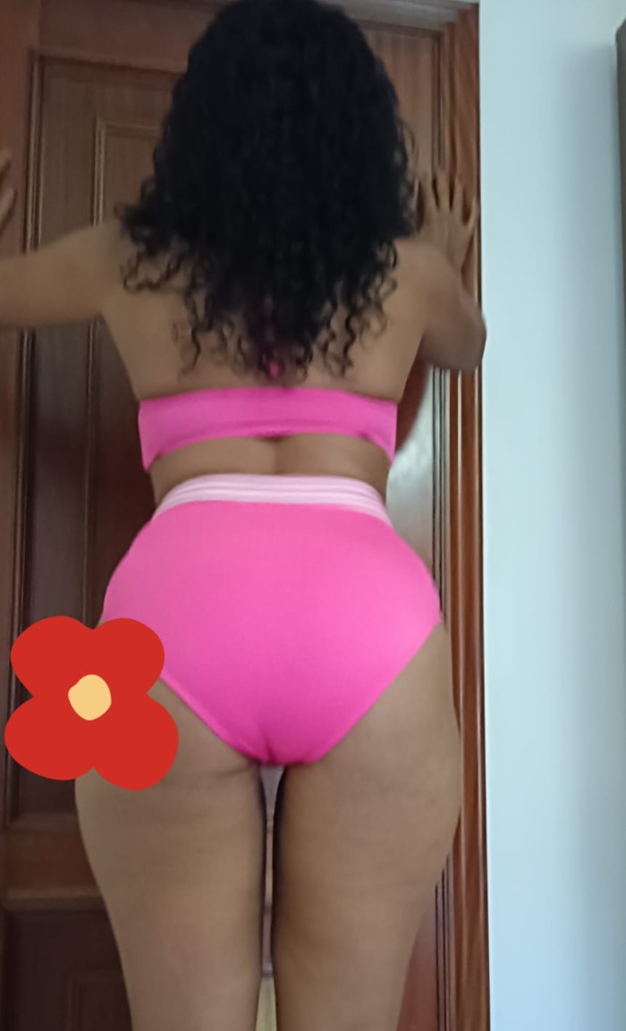 Lety, Masajista Dominicana Sensual en Miami Platja, Tarragona