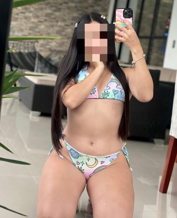 Jovencita toda una bomba