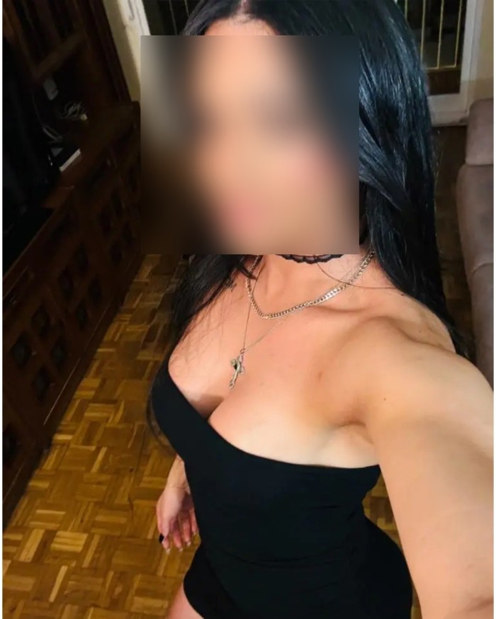 SOY CAROL UNA CHICA LATINA DE 26 AÑOS