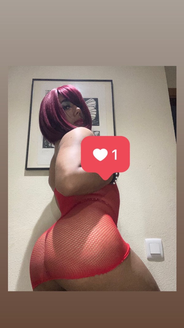 Violeta, la Colombiana Trans de 22 Años en Gandía, Valencia – Sensualidad y Pasión