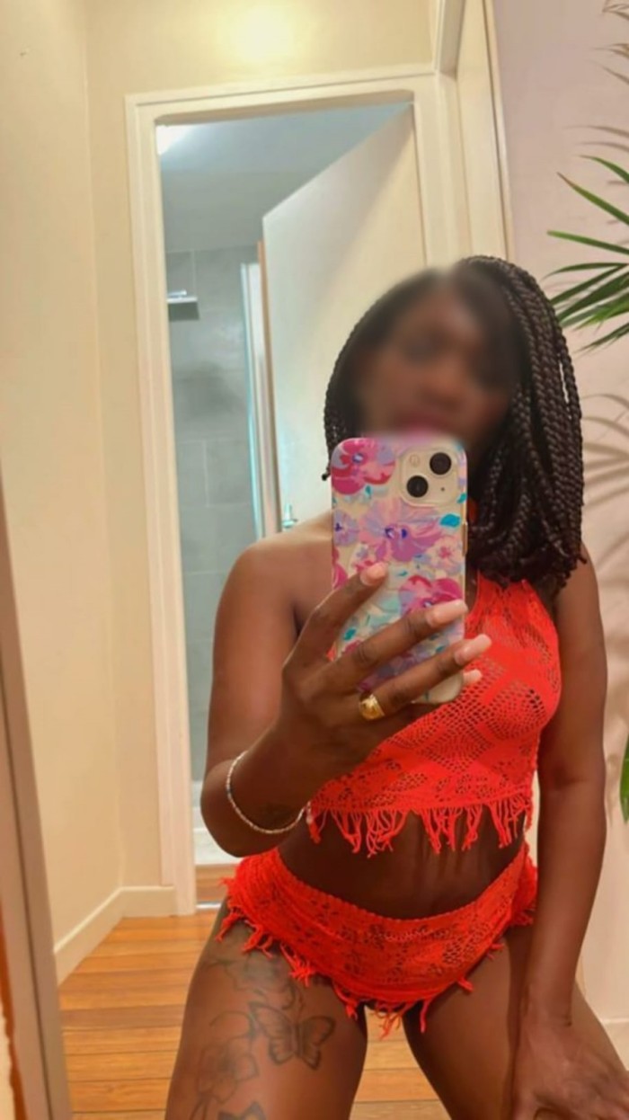 Gabriela, 27 años, Brasileña en Ferrol, La Coruña – Atractiva y Sensual