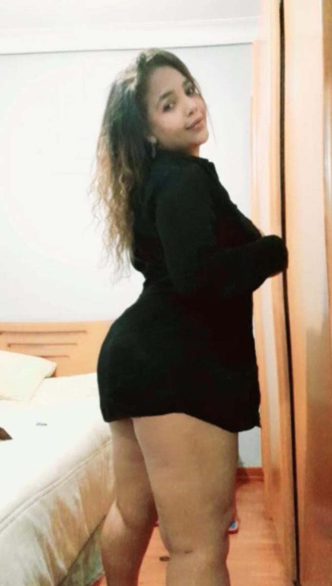 Viciosa y fiestera morena latina madurita follador