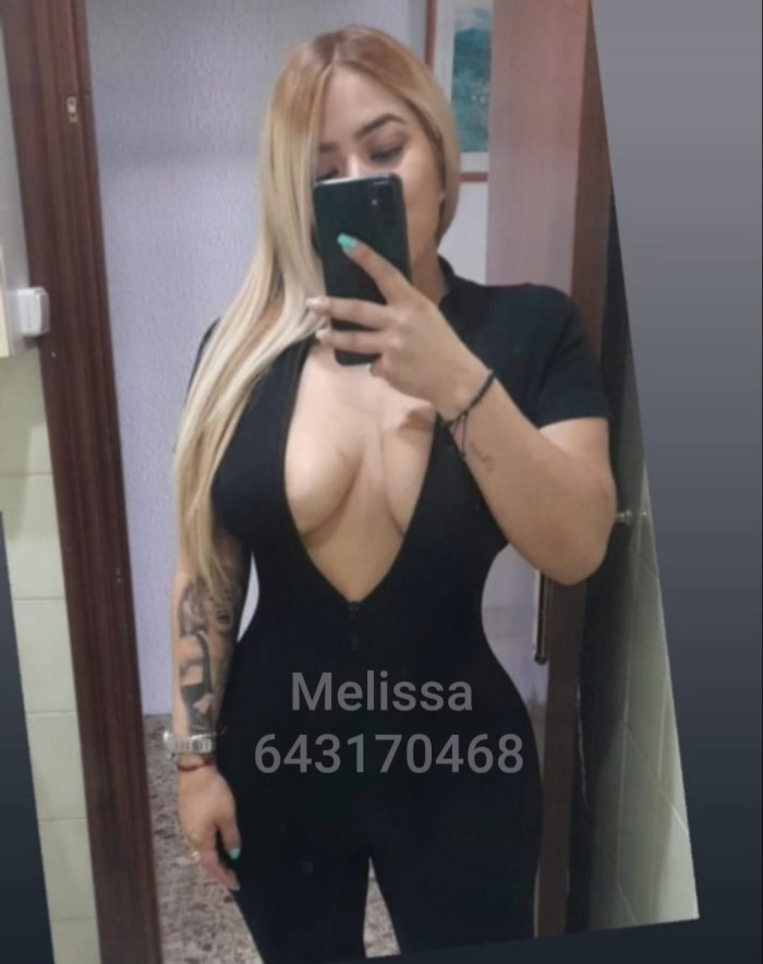 HERMOSA RUBIA  JOVENCITA