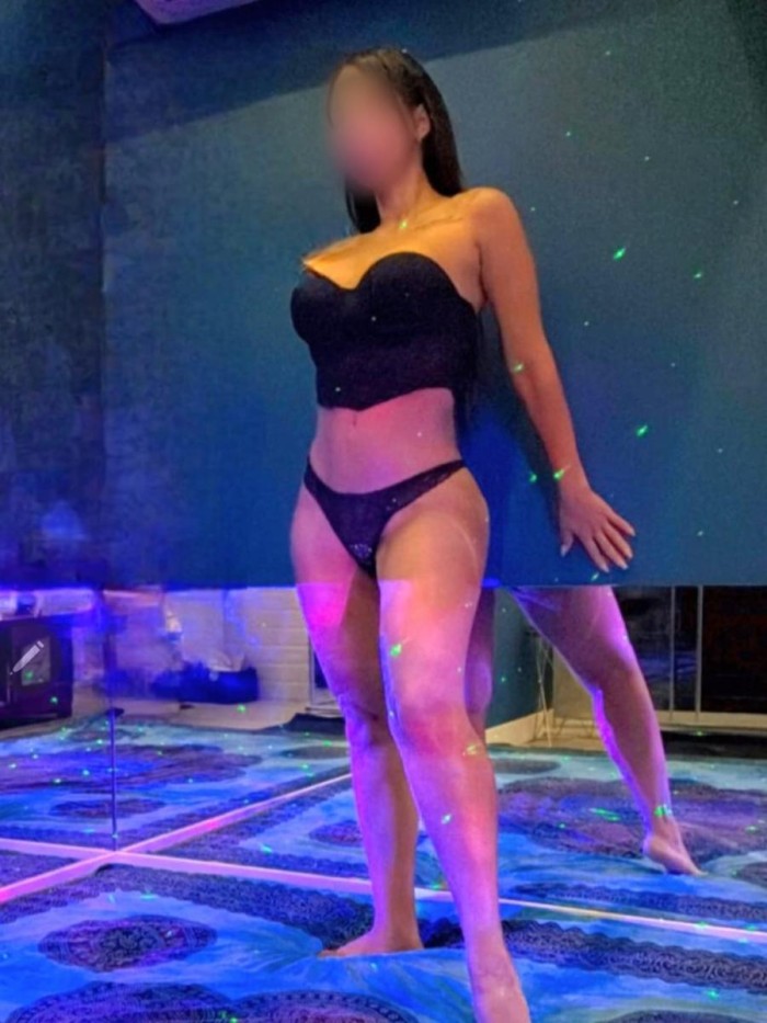 Alejandra, 29 años – Masajista Venezolana en Madrid