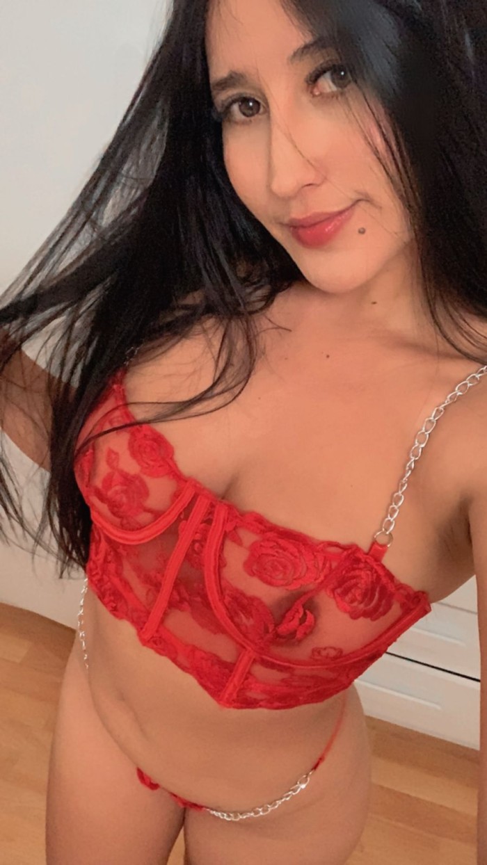 VALENTINA NUEVA EN SALAMANCA PARA DARTE PLACER