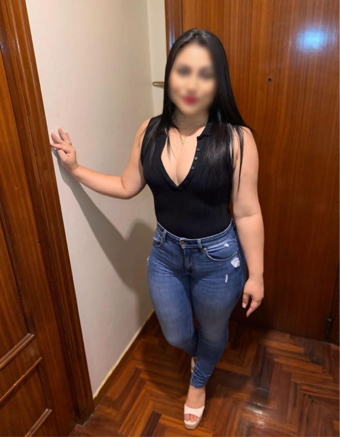 LINDA JOVENCITA LATINA