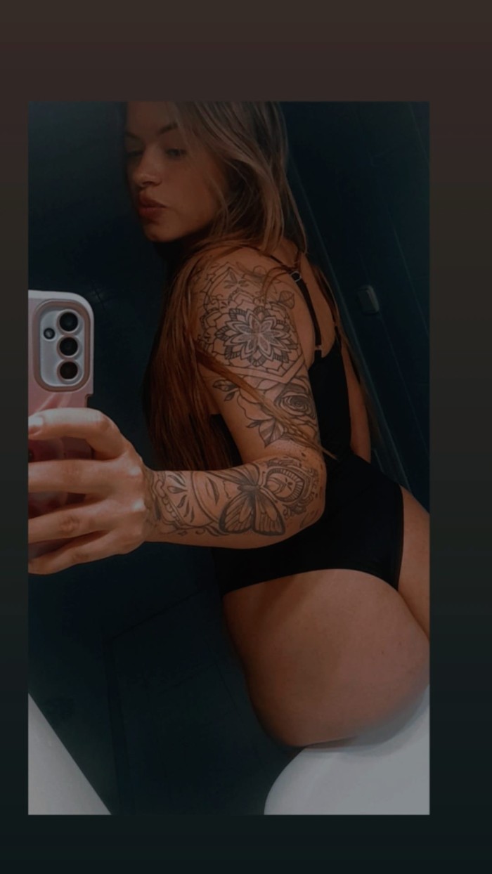 NATALY BELLA LATINA TODA UNA TENTACION