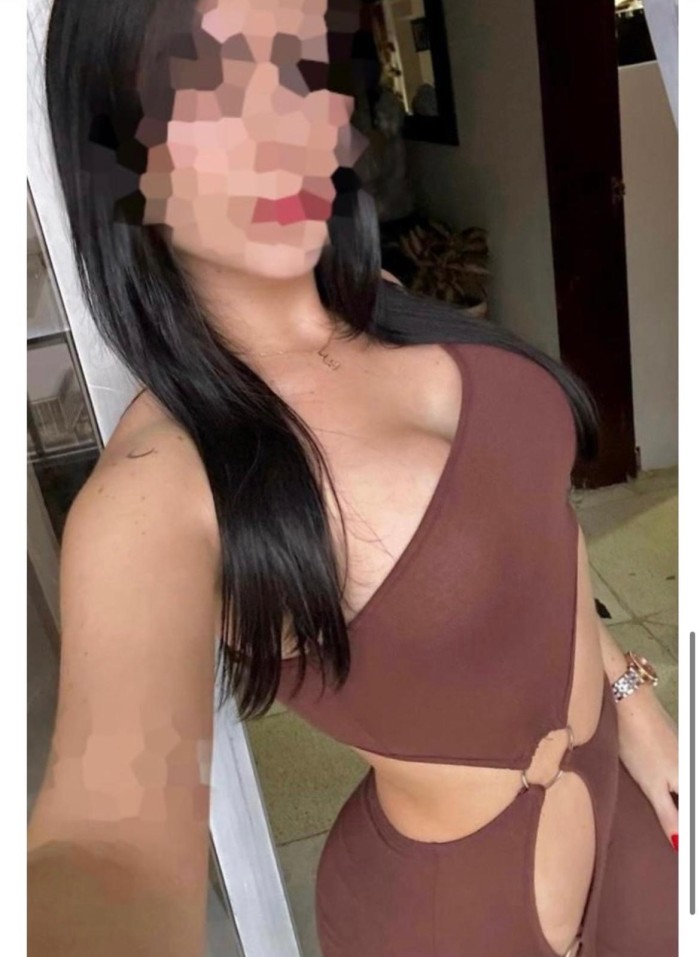 Jovencita colombiana dulce pero traviesa- Sabadell