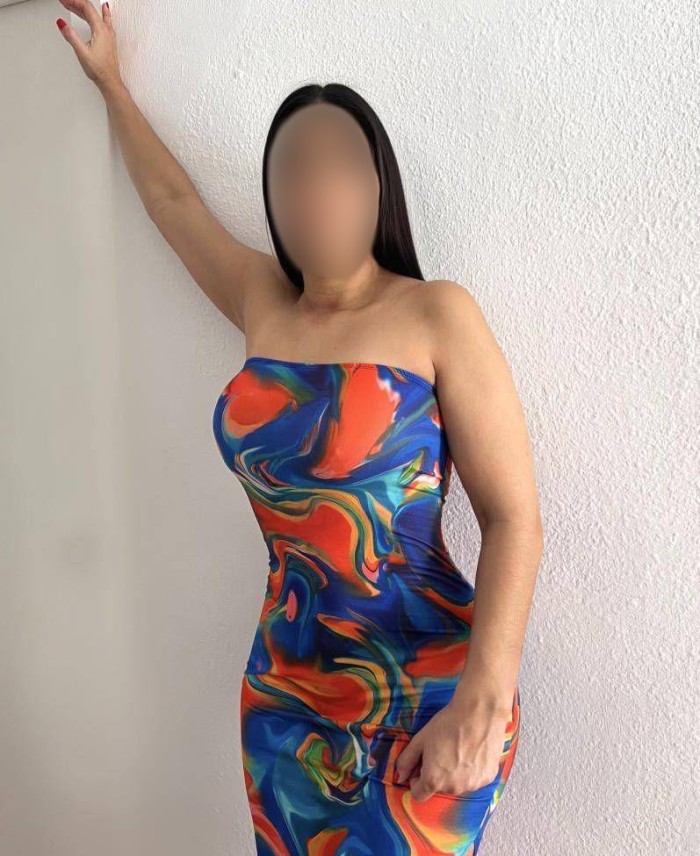 Colombiana muy guapa con un cuerpo espectacular