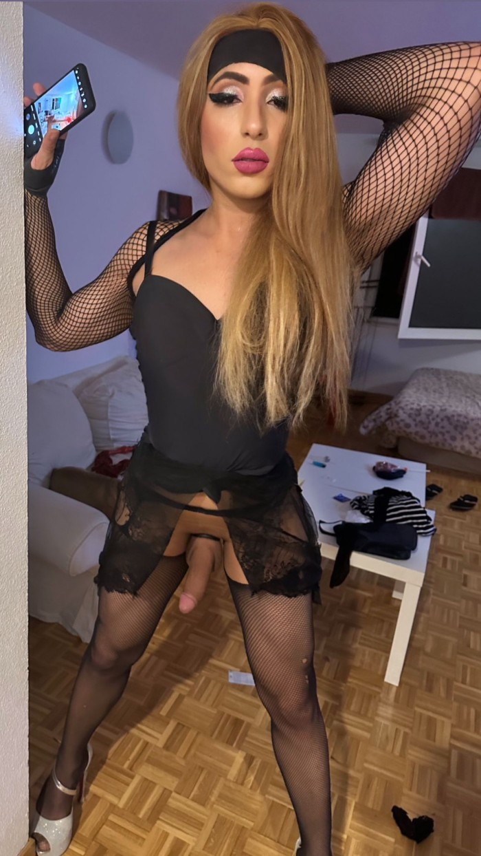 SABRINA LATINA DOMINANTE XXL SUPER DOTADA