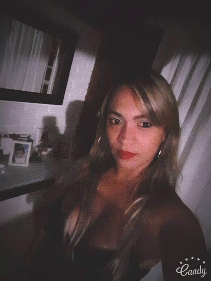 Bella rubia explosiva dos polvo por 50