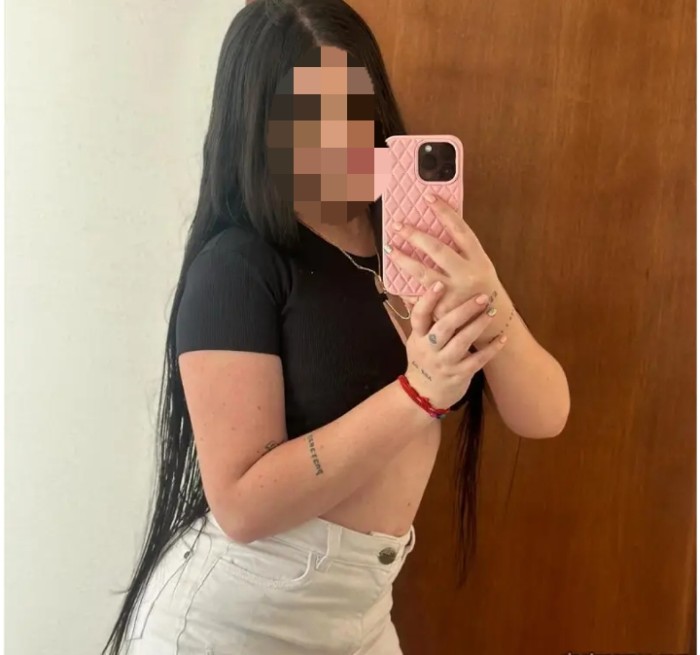 GUAPA JOVENCITA DELGADITA FIESTERA SOLO SALIDAS