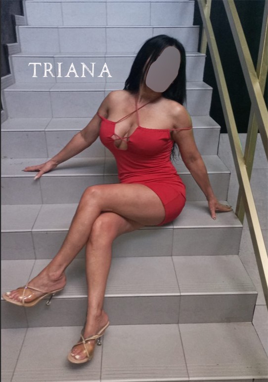 TRIANA SEVILLANA  IMPLICADA MUY DULCE