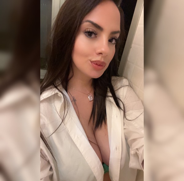 Gandia  Hola mis amores soy bruna una latina muy cachonda