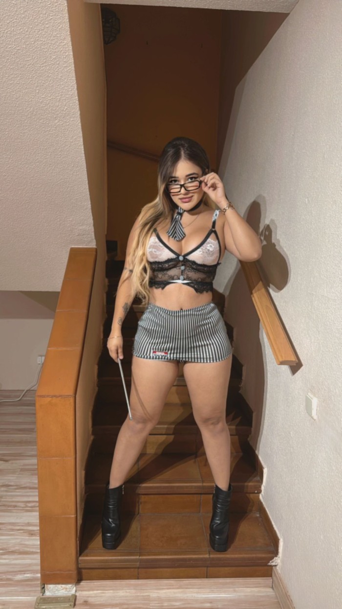 DE PROFESORA TE ENSEÑARE EL MEJOR SEXO DE LA ZONA