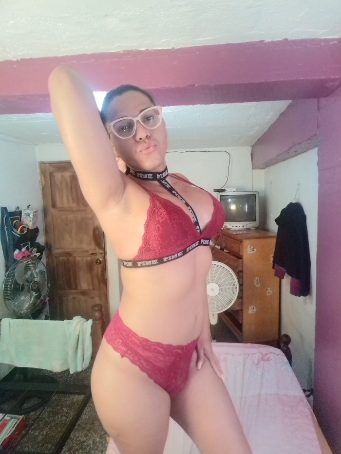 Noche de sexo y placer trans disponible BCN ahora