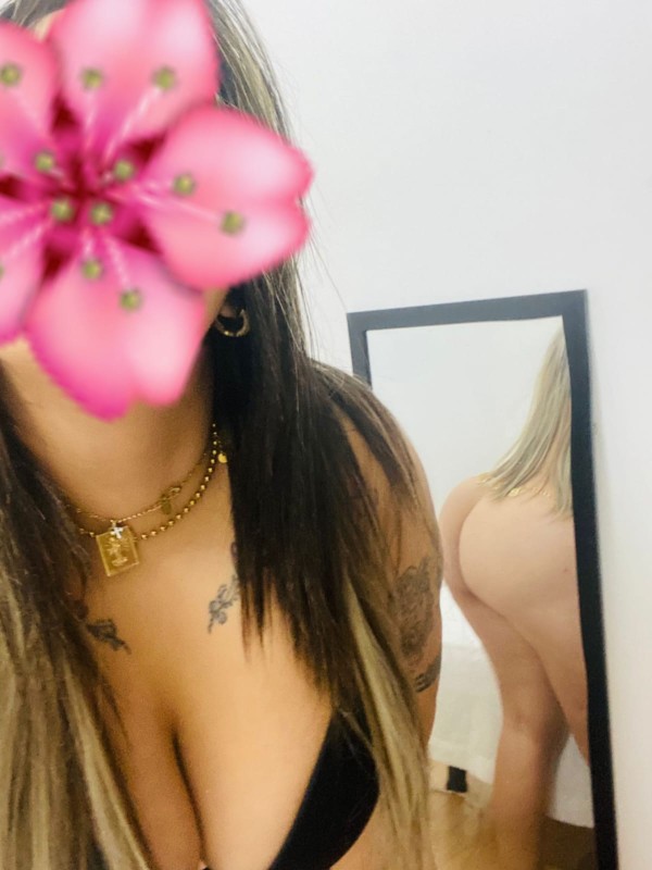 Hanna Jovencita – Fiestera y divertida