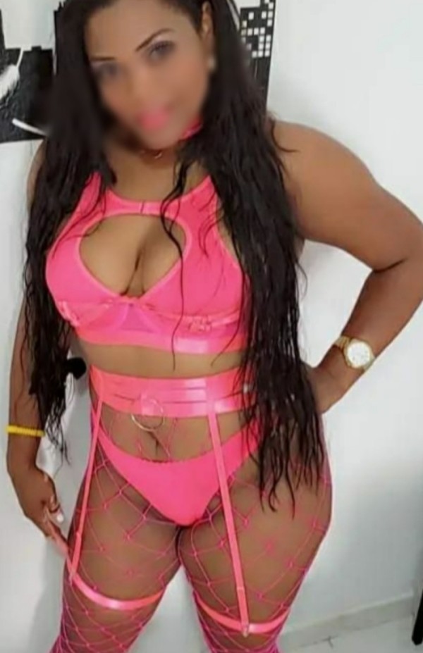 QUIERES SER MI EXCLAVO OBEDIENTE BDSM EN TERRASSA