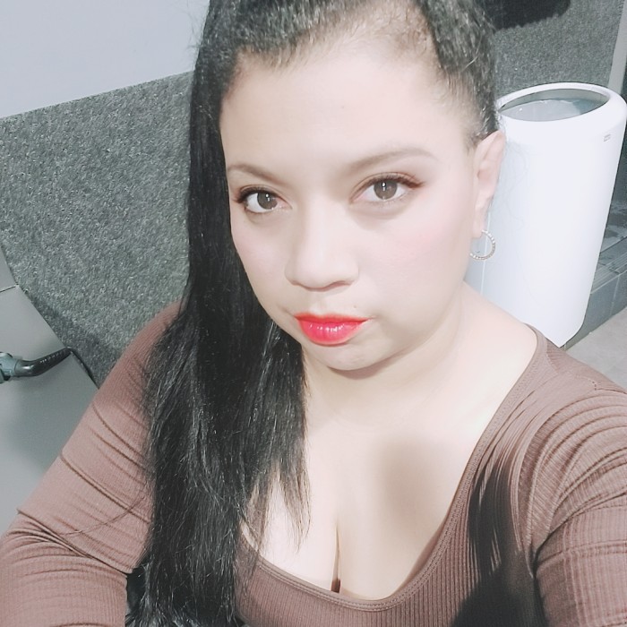 Latina follo sin goma adomicilio 24h disponible